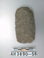 藏品(小型片狀直刃打製石斧)的圖片